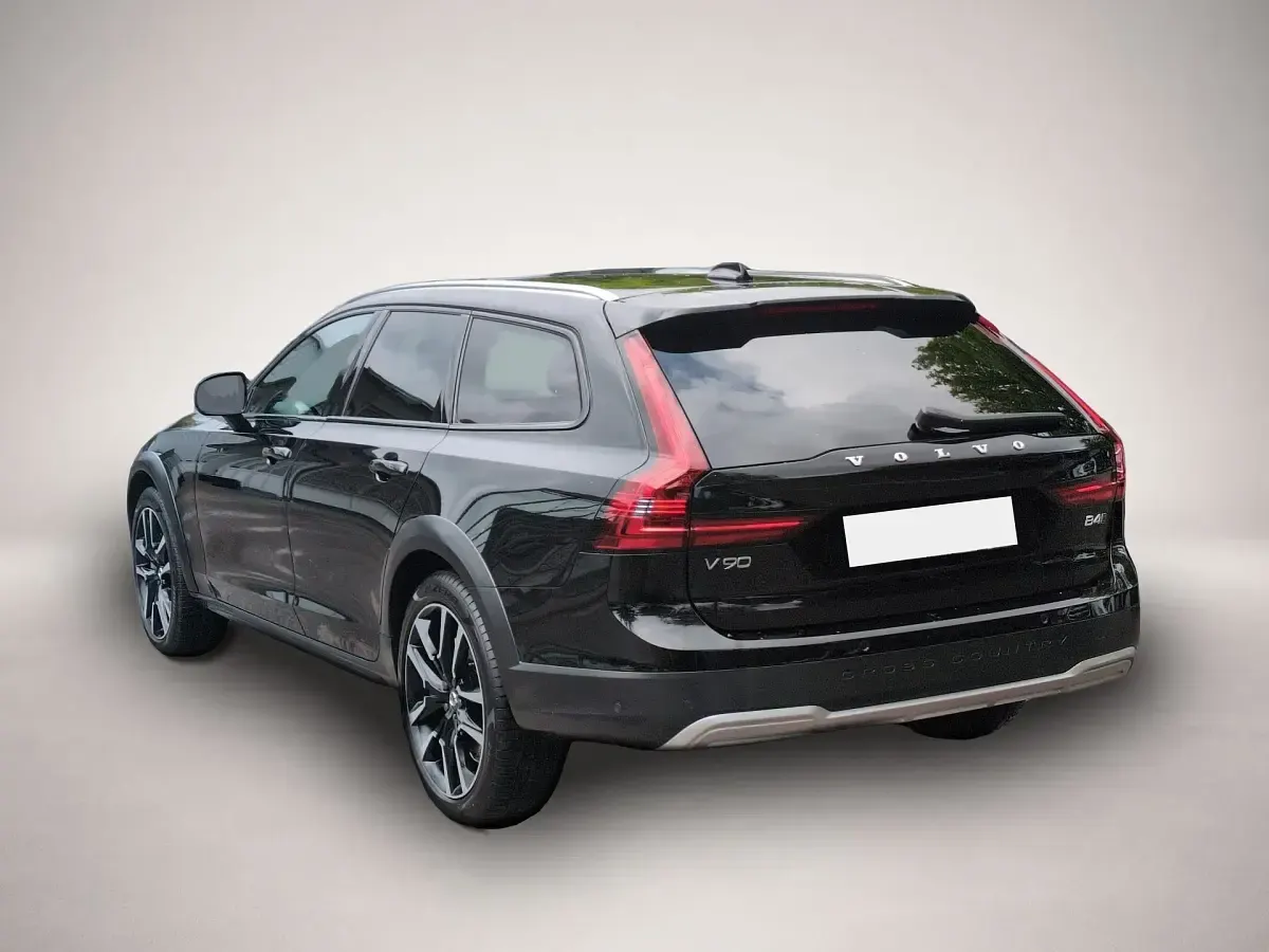 Gebraucht Volvo V90 CC Plus 197 PS (144 kW) 2024 Schwarz Kombi