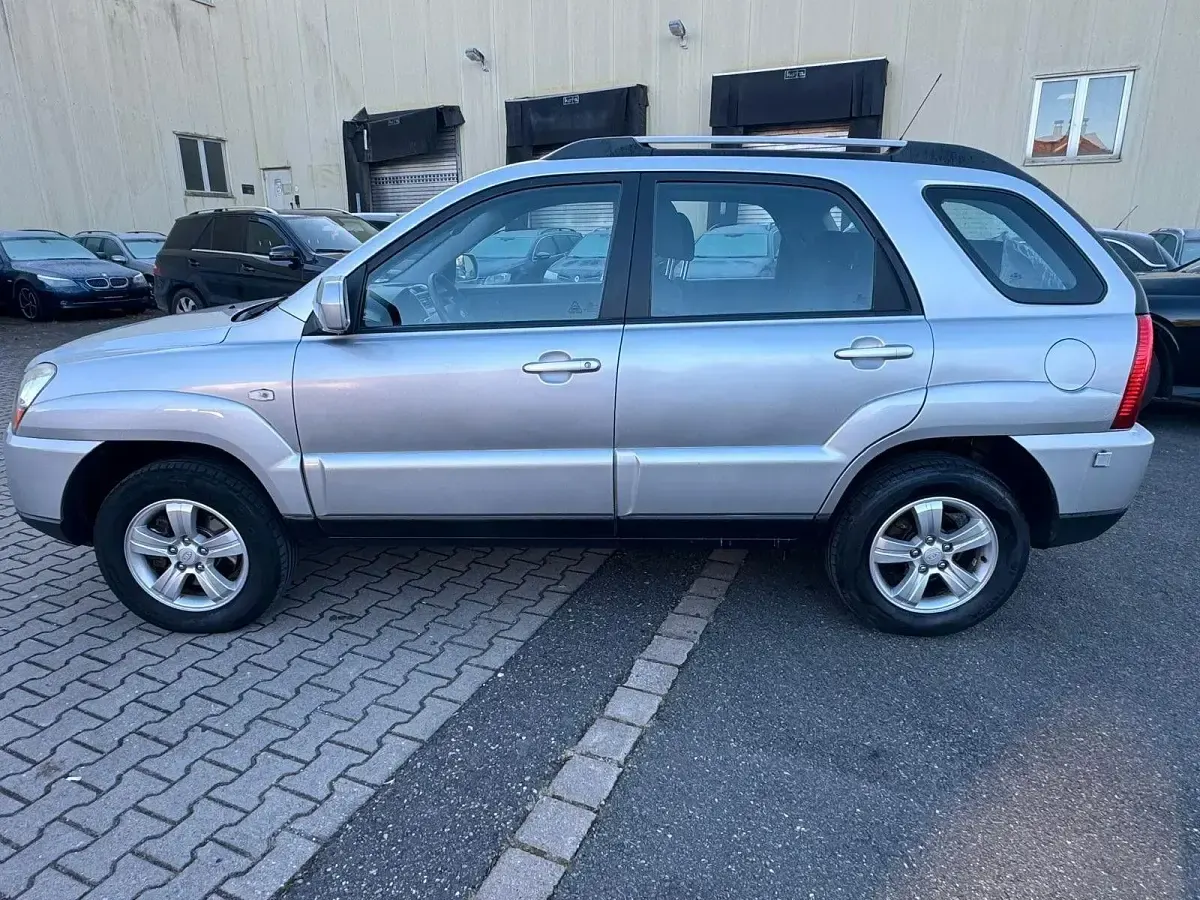 Gebraucht Kia Sportage EX 141 PS (103 kW) 2010 Silber SUV