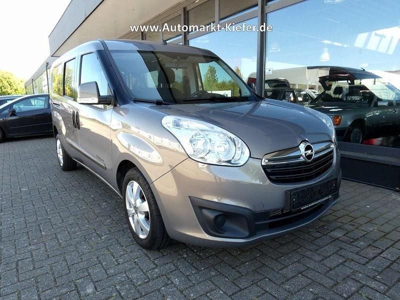 Second-hand Opel Combo 120 CP (88 kW) 2017 Maro Monovolum