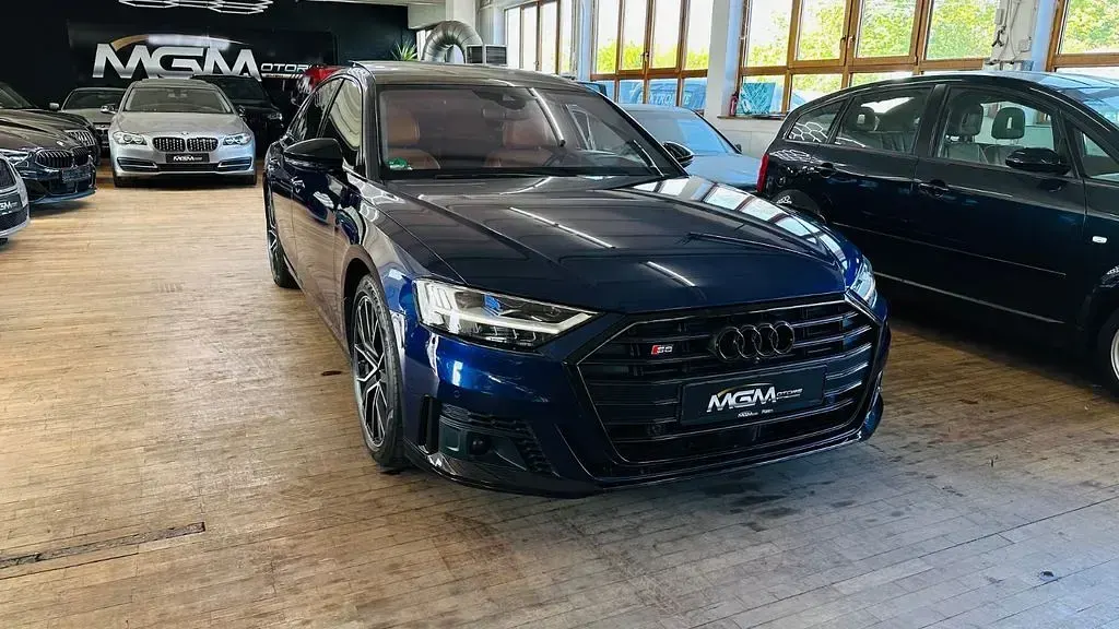 Gebraucht Audi S8 Sport 571 PS (419 kW) 2021 Blau Limousine