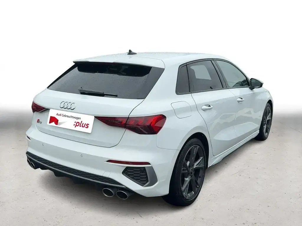 Gebraucht Audi S3 Design 310 PS (228 kW) 2023 Weiß Limousine