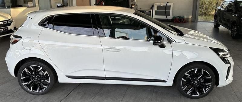 Neu Renault Clio V 90 PS (66 kW) 2025 Weiß Limousine