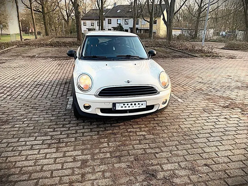 Käytetty Mini ONE Pepper 75 HP (55 kW) 2009 Peessi Viistoperä