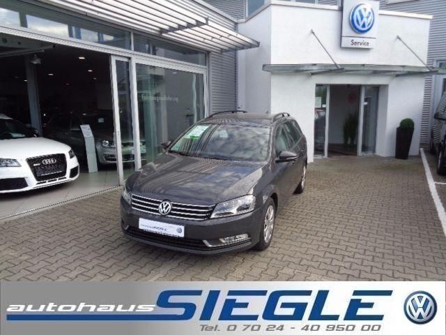Grau Gebraucht 2013 VW Passat S Kombi | 12.980 € (Teuer) - Bild 1/4
