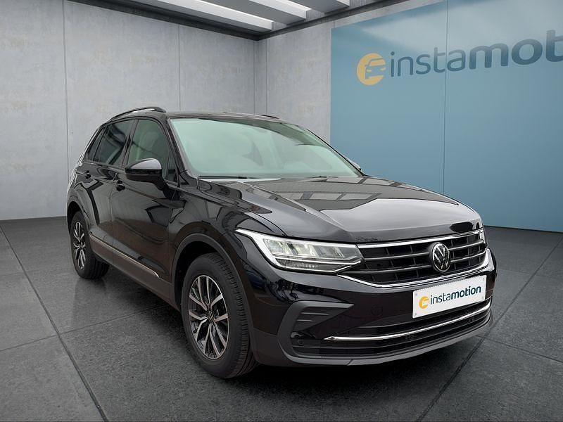 Gebraucht VW Tiguan 150 PS (110 kW) 2024 Schwarz SUV