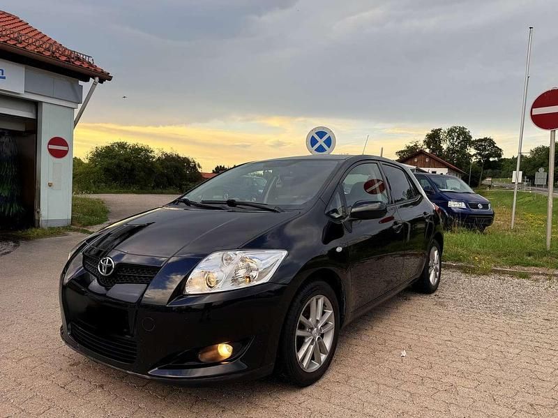 Gebraucht 2008 Toyota Auris Sol Limousine | 5.250 € (Etwas zu teuer) - Bild 1/4