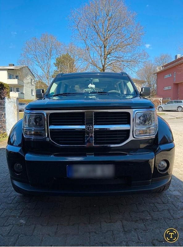 Schwarz Gebraucht 2007 Dodge Nitro SUV | 10.750 € (Fairer Preis) - Bild 1/4