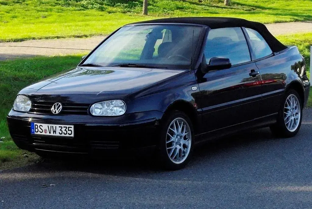Gebraucht VW Golf Cabriolet Highline 116 PS (85 kW) 2001 Blau Cabrio