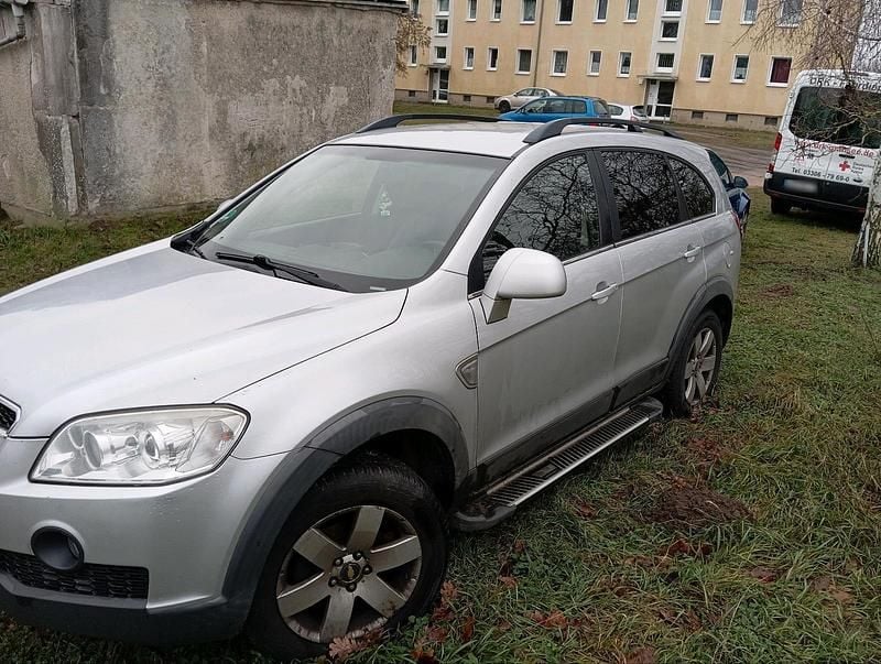 Gebraucht Chevrolet Captiva 136 PS (100 kW) 2010 Silber SUV
