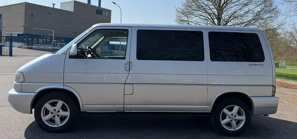 Usata VW T4 102 CV (75 kW) 2001 Argento Furgone