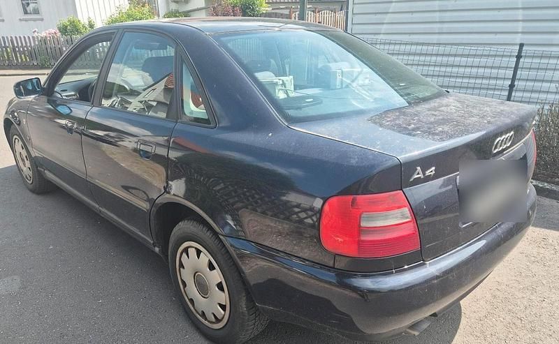 Gebraucht Audi A4 101 PS (74 kW) 1997 Blau Limousine