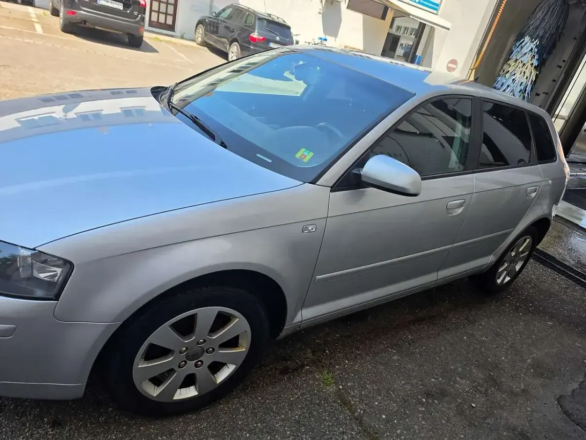 Używany Audi A3 Ambiente 116 KM (85 kW) 2006 Srebrny Hatchback