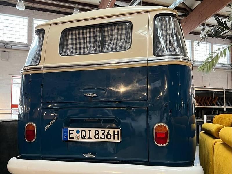 Second-hand VW T1 44 CP (32 kW) 1963 Albastru Van