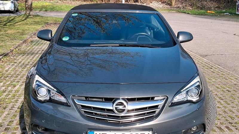 Gebraucht Opel Cascada Innovation 170 PS (125 kW) 2016 Andere farben Cabrio