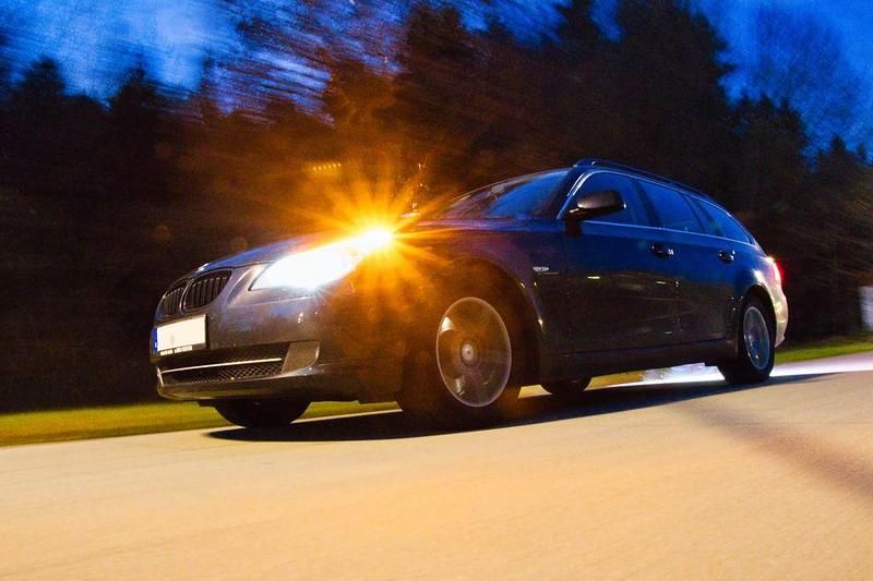 Schwarz Gebraucht 2009 BMW 520 Kombi | 6.500 € (Etwas zu teuer) - Bild 1/4