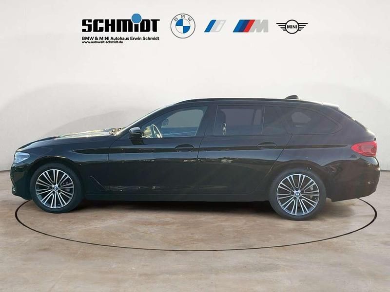 Gebraucht BMW 530 Sport Line 265 PS (194 kW) 2020 Schwarz uni Kombi
