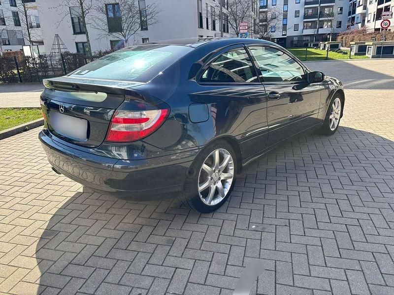 Gebraucht Mercedes CL180 194 PS (142 kW) 2004 Blau Coupé