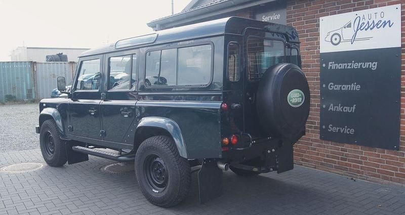 Gebraucht Land Rover Defender 122 PS (89 kW) 2014 Grün Kombi