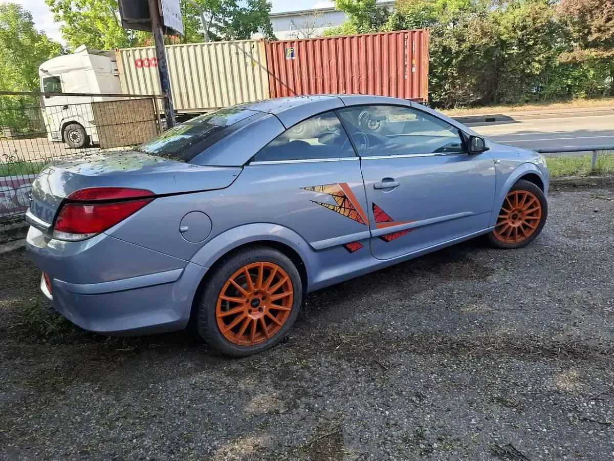 Gebraucht Opel Astra Cosmo 105 PS (77 kW) 2006 Aeroblau mi2 Cabrio