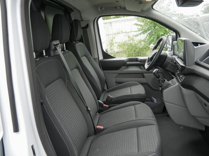 Gebraucht Ford Transit Custom Trend 150 PS (110 kW) 2024 Andere farbe Limousine