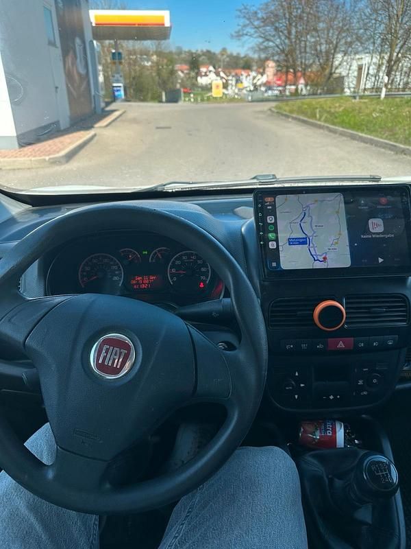 Gebraucht Fiat Doblò 105 PS (77 kW) 2013 Weiß Van / Kleinbus