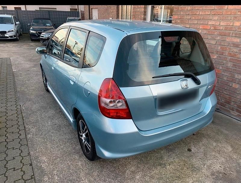 Gebraucht Honda Jazz 86 PS (63 kW) 2007 Blau Kleinwagen