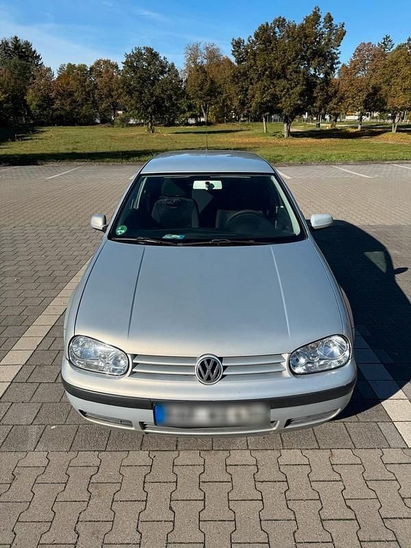 Grau Gebraucht 1999 VW Golf IV Kleinwagen | 1.700 € (Fairer Preis) - Bild 1/4