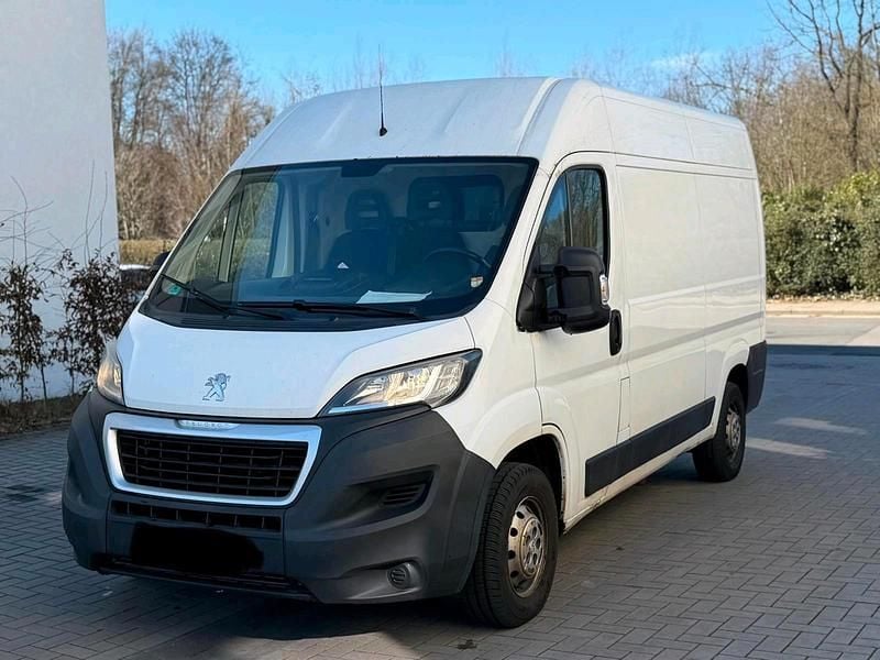 Gebraucht Peugeot Boxer 110 PS (80 kW) 2018 Weiß Van
