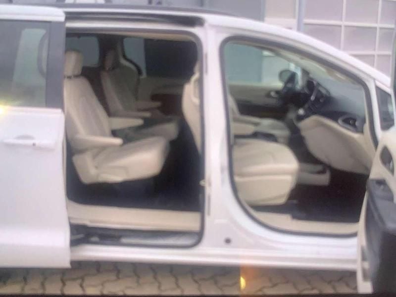 Gebraucht Chrysler Pacifica 286 PS (210 kW) 2021 Weiß Van