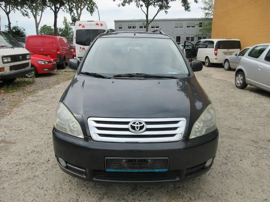 Gebraucht Toyota Avensis Verso 116 PS (85 kW) 2002 Schwarz Van / Kleinbus