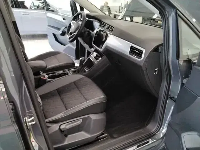 Gebraucht VW Touran Goal 150 PS (110 kW) 2025 Delfingrau metallic Van / Kleinbus
