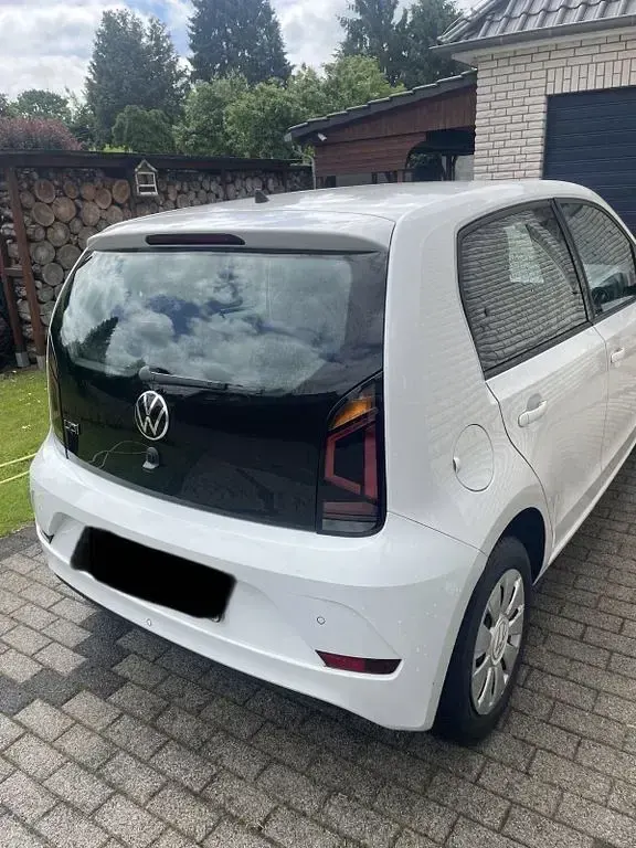 Gebraucht VW up! Basis 65 PS (47 kW) 2022 Weiß Kleinwagen