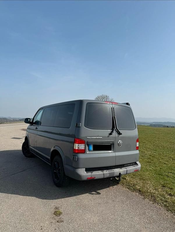 Gebraucht VW T5 140 PS (102 kW) 2010 Grau Van