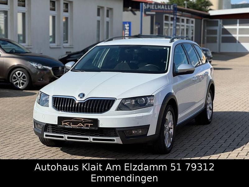 Weiß Gebraucht 2017 Skoda Octavia Scout 4x4 Kombi | 11.750 € (Guter Preis) - Bild 1/4