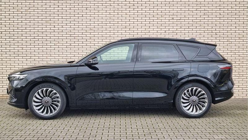 Neu Voyah Free 359 kW (489 PS) 2025 Schwarz SUV