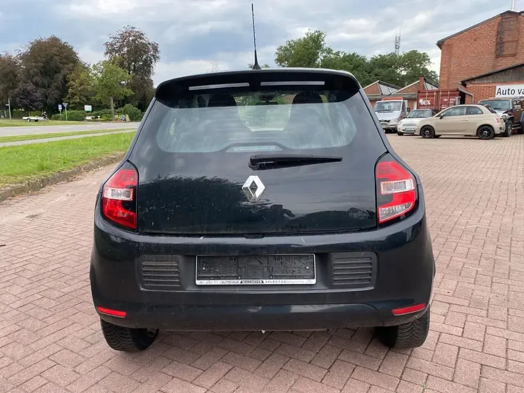 Gebraucht Renault Twingo Life 69 PS (50 kW) 2016 Schwarz Kleinwagen