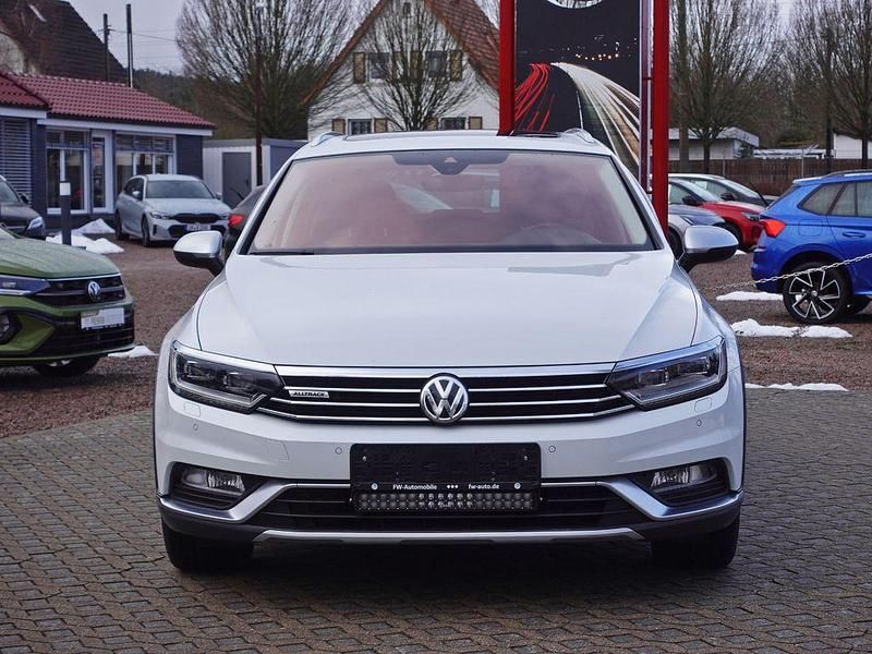 Gebraucht VW Passat Alltrack 239 PS (175 kW) 2016 Weiß Kombi