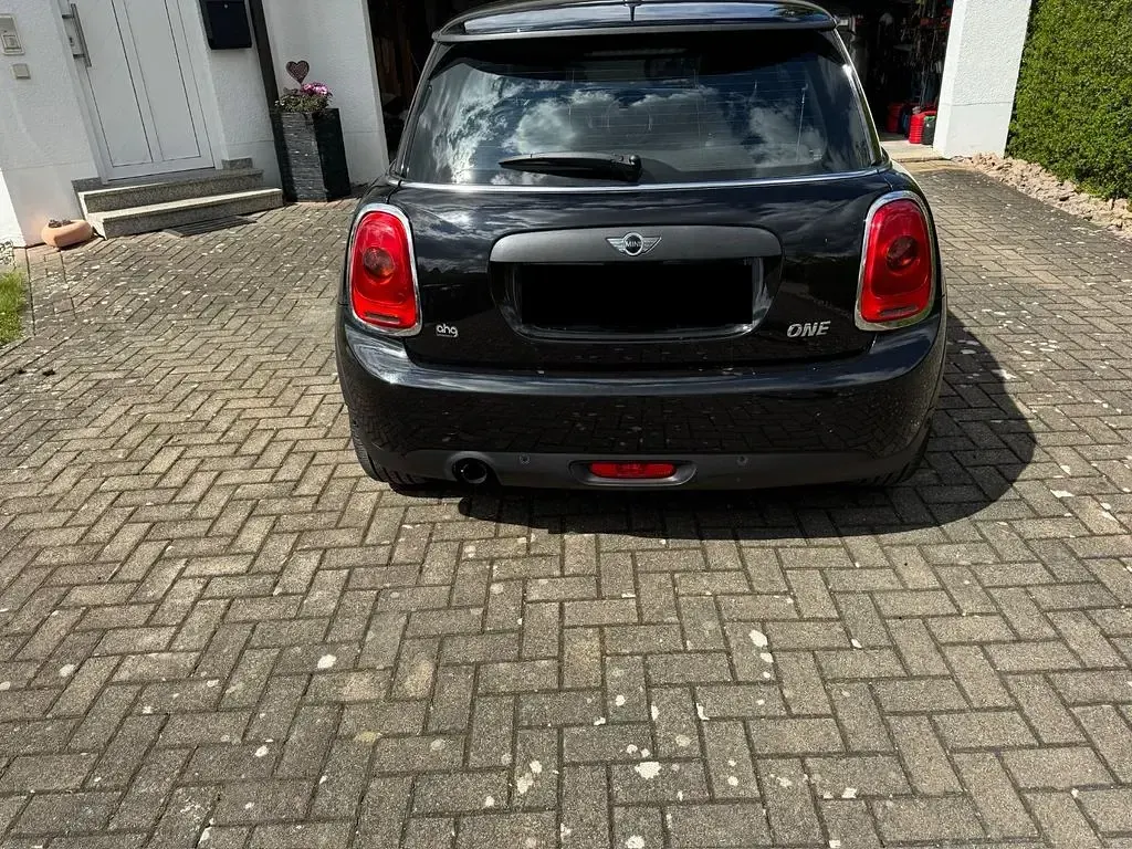 Gebraucht Mini ONE 102 PS (75 kW) 2017 Schwarz Kleinwagen