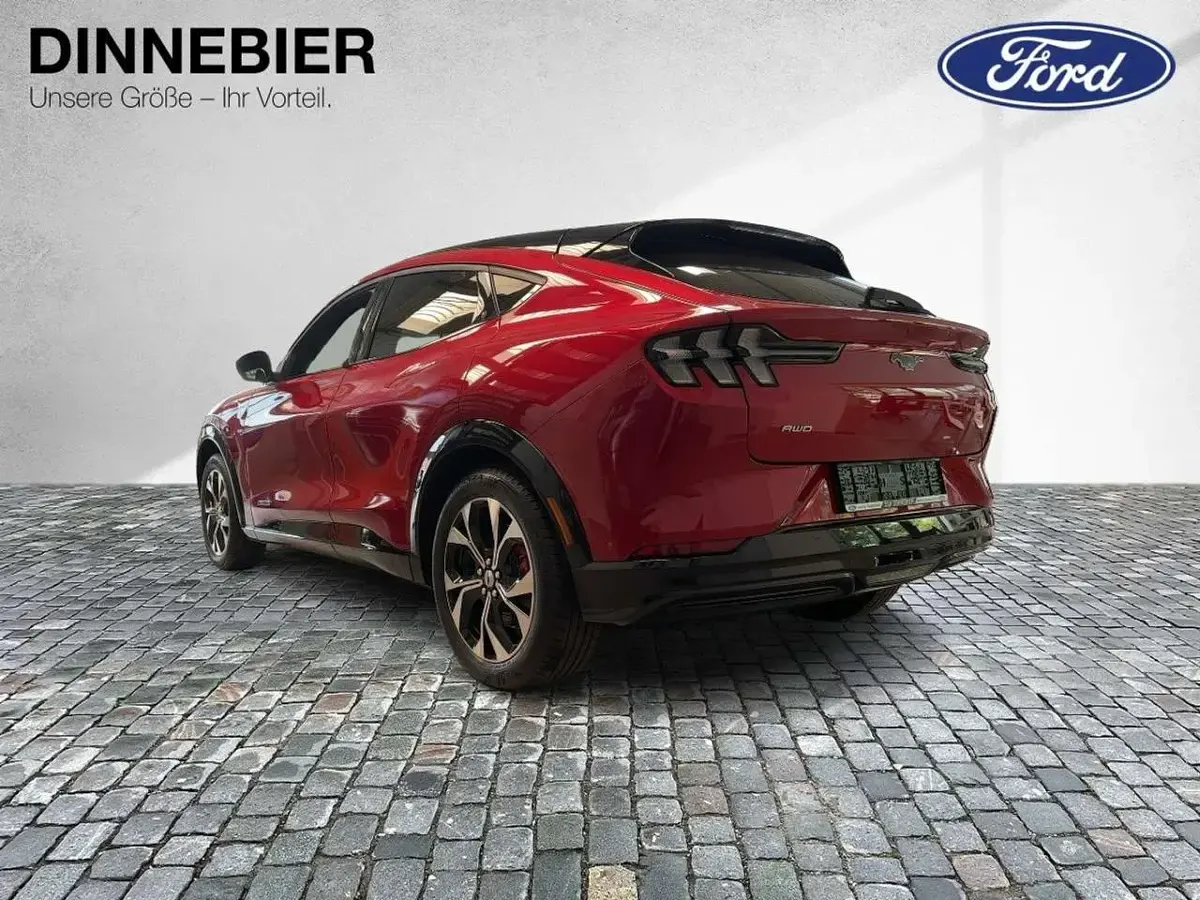 Gebraucht Ford Mustang Mach-E Premium 258 kW (351 PS) 2025 Rot SUV