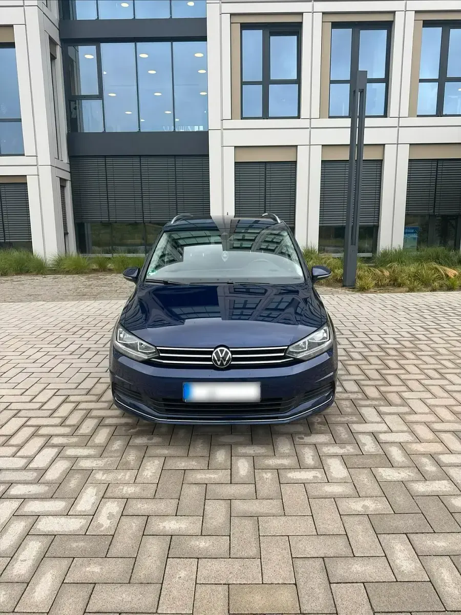 Gebraucht VW Touran Move 150 PS (110 kW) 2024 Blau Van / Kleinbus