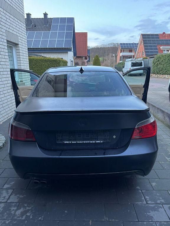 Gebraucht BMW 525 Performance 177 PS (130 kW) 2005 Schwarz Limousine