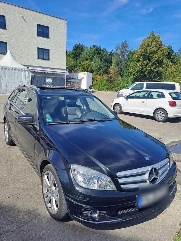 Schwarz Gebraucht 2010 Mercedes C220 Avantgarde Kombi | 5.600 € (Guter Preis) - Bild 1/4