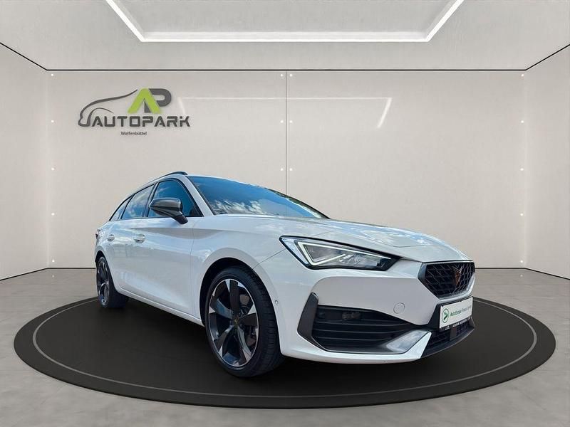 Weiß Gebraucht 2024 Cupra Leon Limousine | 22.490 € - Bild 1/4