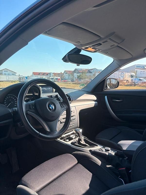 Gebraucht BMW 118 Coupé 143 PS (105 kW) 2012 Weiß Coupé