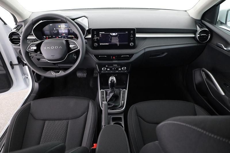 Neu Skoda Fabia Selection 116 PS (85 kW) 2026 Moon weiss metallic Kleinwagen