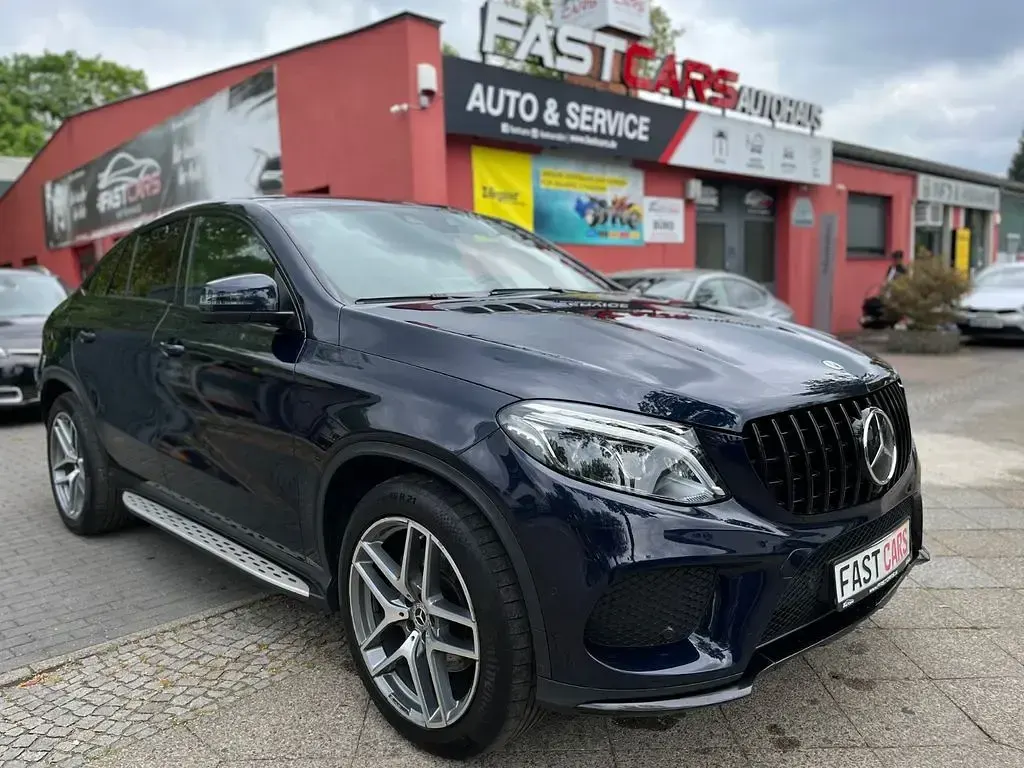Gebraucht Mercedes GLE350 AMG line 258 PS (189 kW) 2019 Blau Coupé
