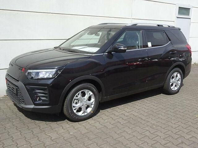 Neu SsangYong Tivoli Quartz 163 PS (119 kW) 2025 Lak space black (met) SUV
