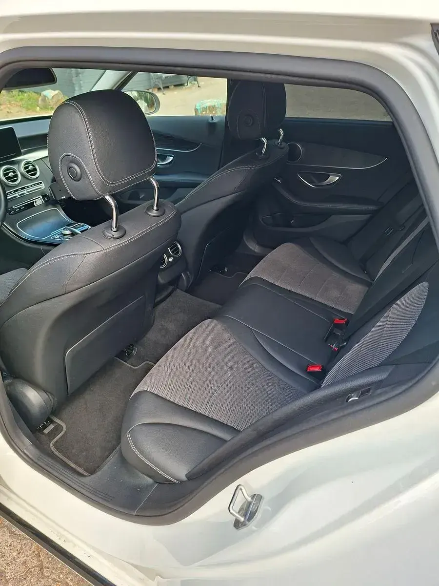 Gebraucht Mercedes C180 Avantgarde 156 PS (114 kW) 2017 Weiß Limousine