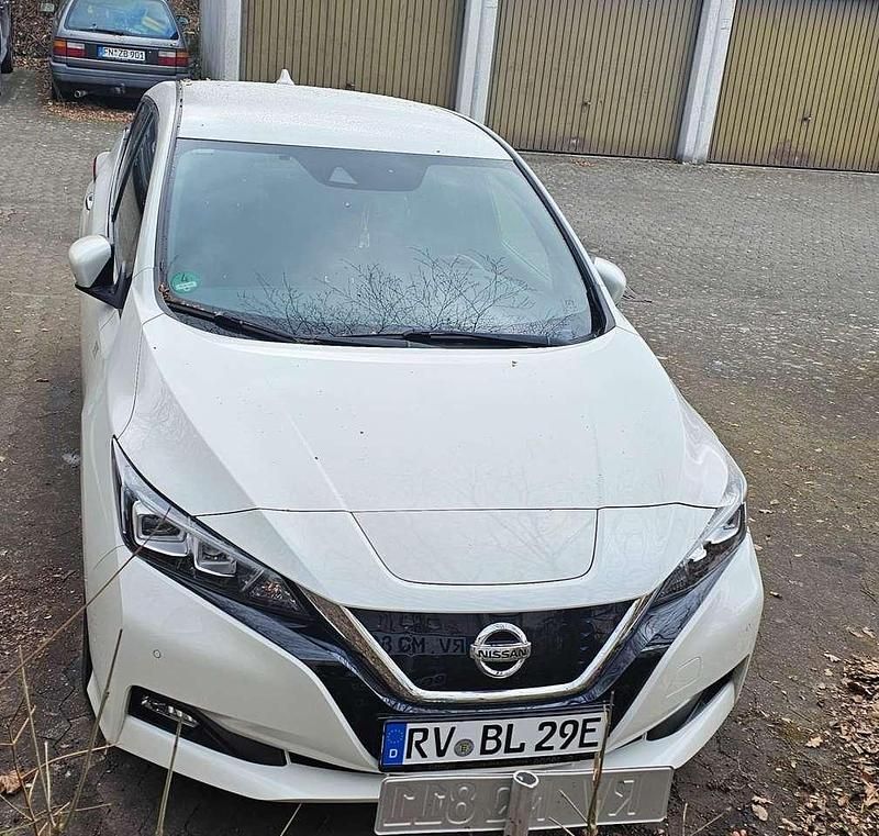 Gebraucht Nissan Leaf 360º 110 kW (150 PS) 2021 Kleinwagen