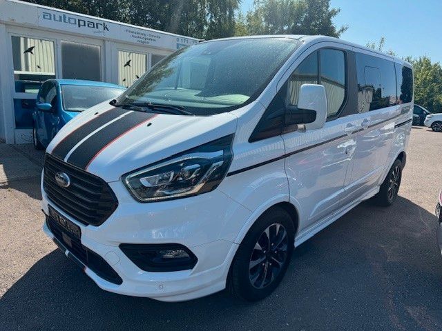 Weiß Gebraucht 2019 Ford Tourneo Custom Sport Van / Kleinbus | 30.990 € (Etwas zu teuer) - Bild 1/4